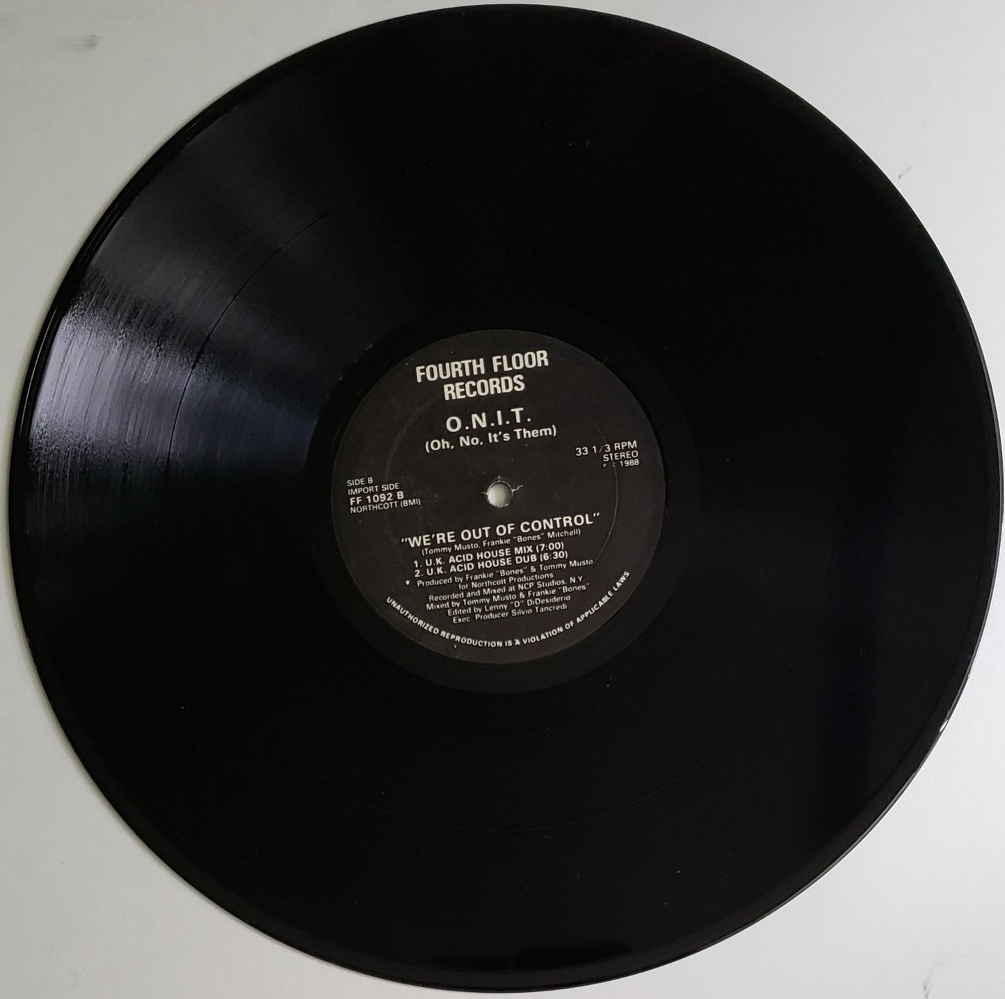 O.N.I.T. (Oh No, It's Them!) – We're Out Of Control (12" Vinyl) Acid House/HOUSE