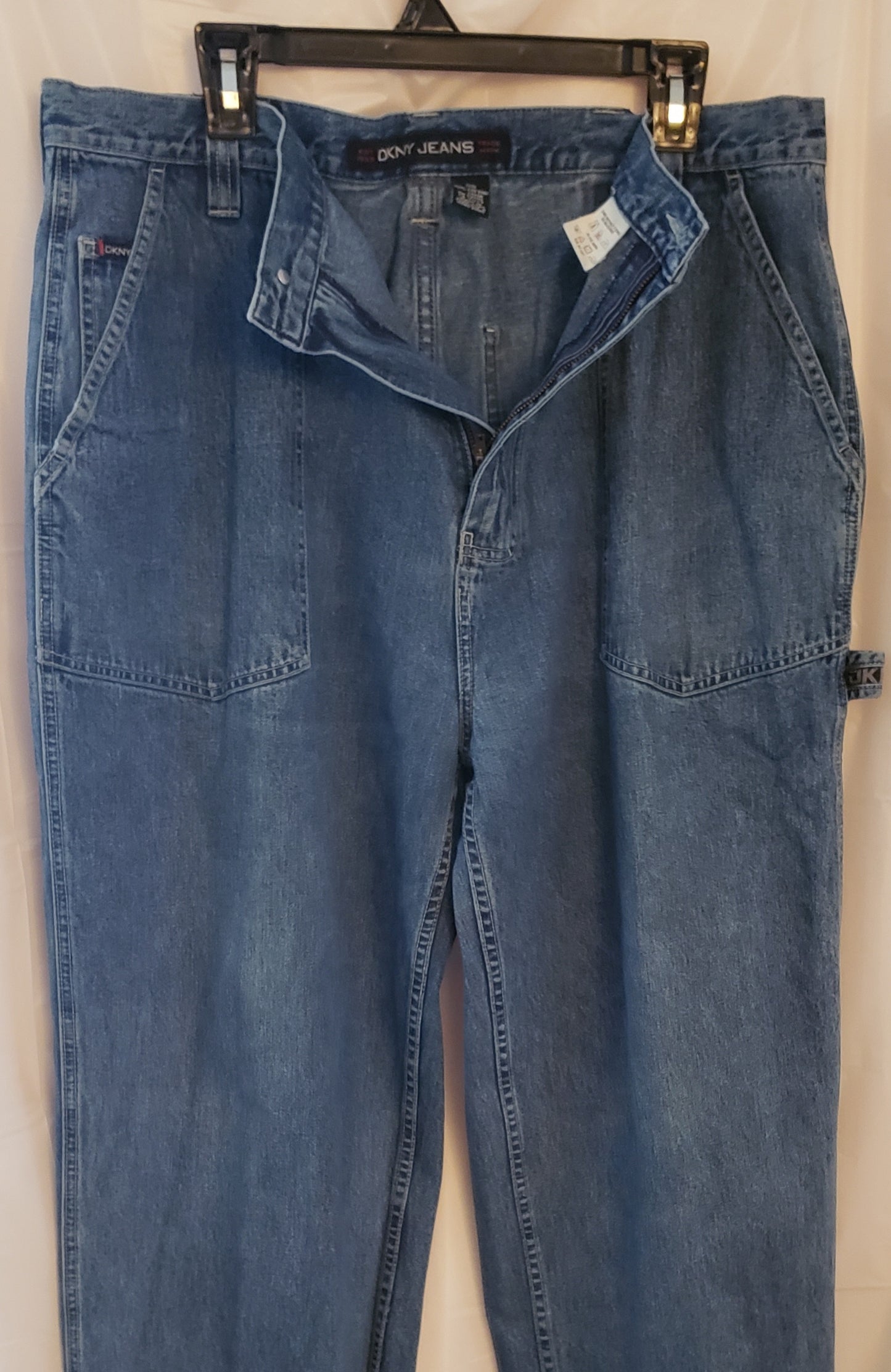 DKNY BAGGY/LOOSE FIT BLUE DENIM JEANS -VINTAGE!!!