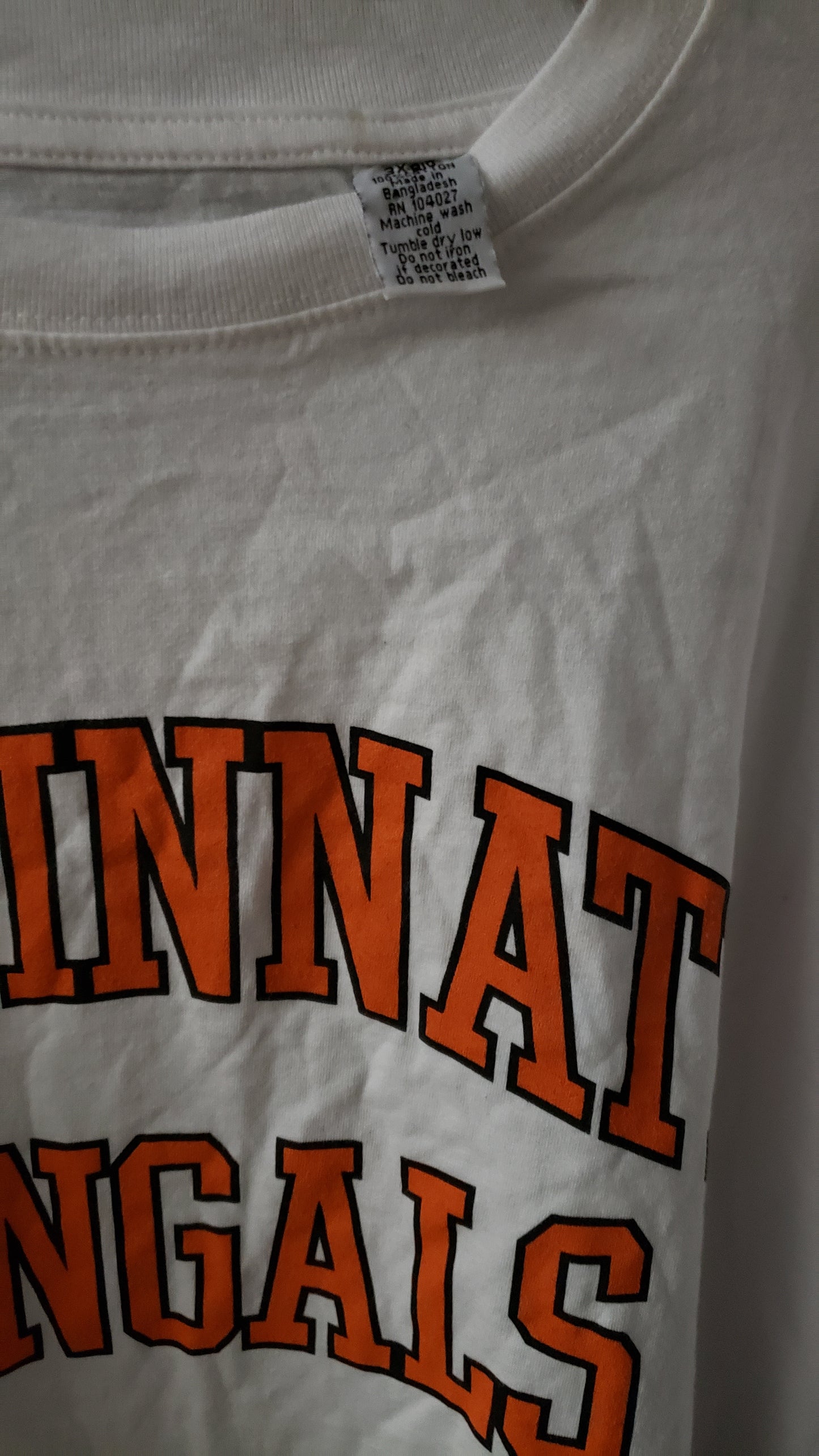 LONG SLEVE SHIRT WITH CINCINNATI BENGALS PRINT(3X)