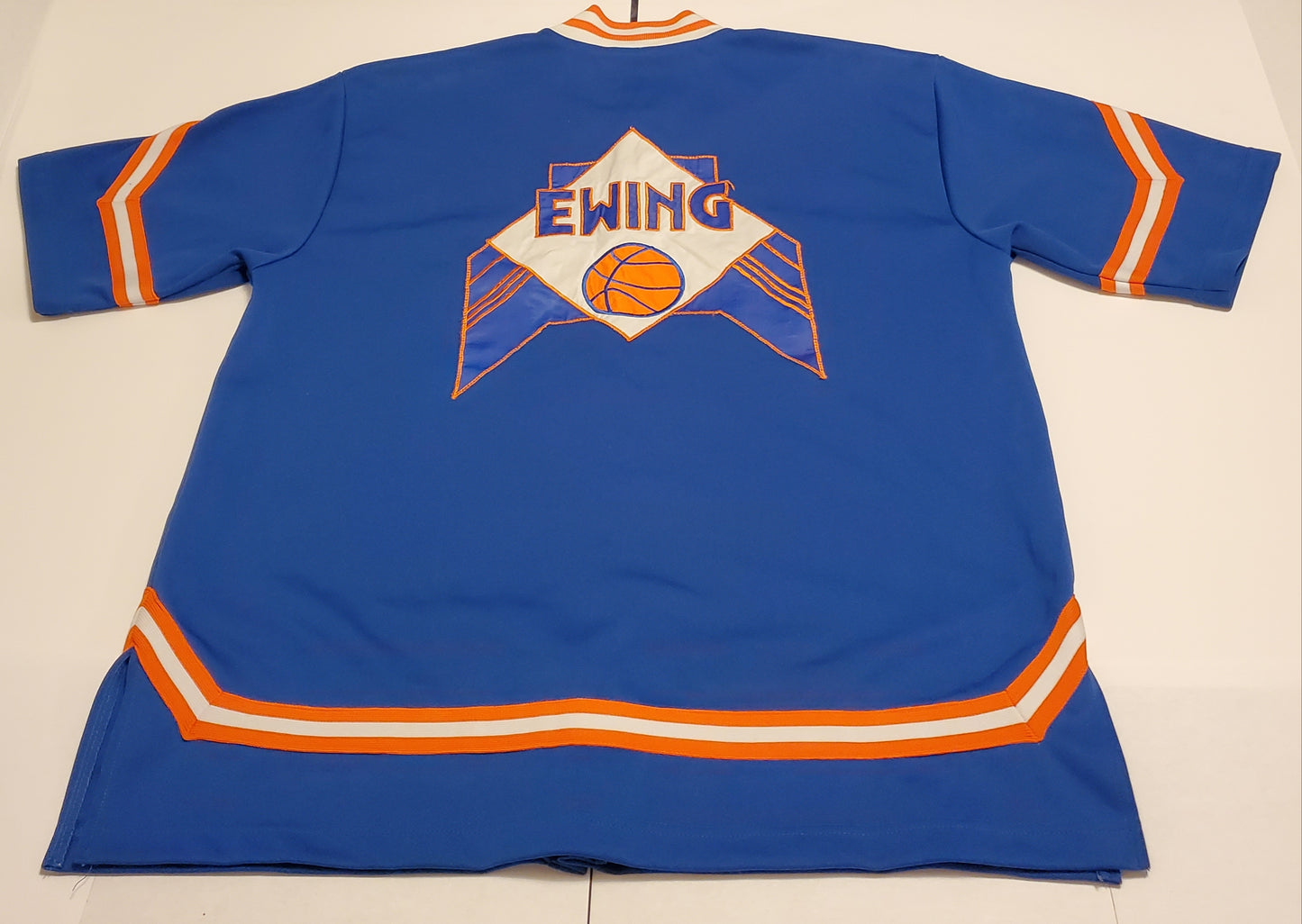 Adidas EWING#33 (2 Piece Basketball Jersey) w/Tear Away Pants(XL) Vintage!!!