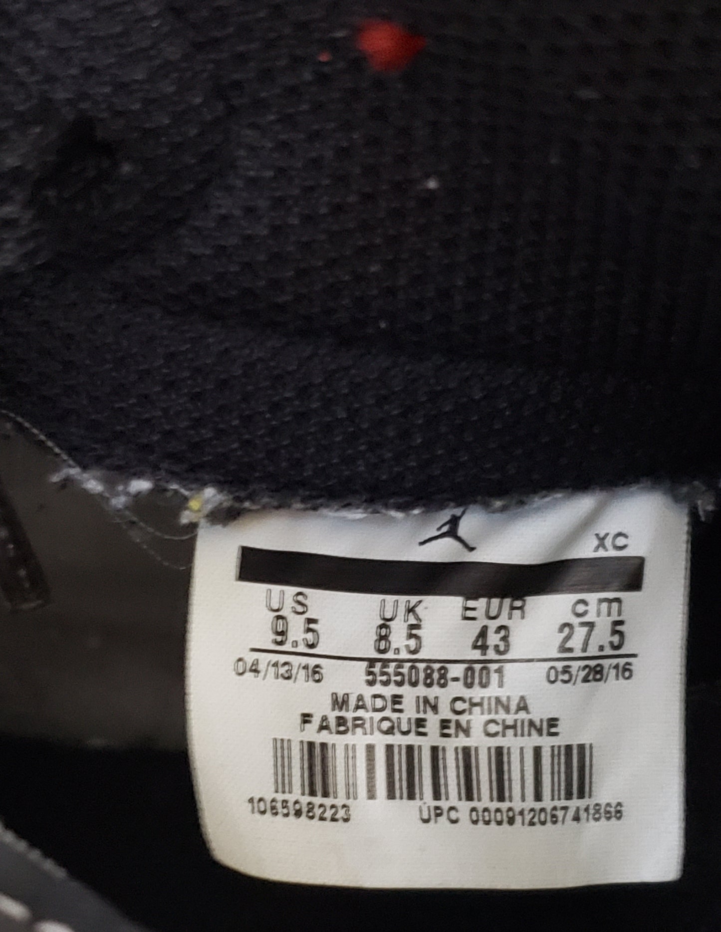 Air Jordan Retro 1 Bred Sneakers (VINTAGE-RARE)
