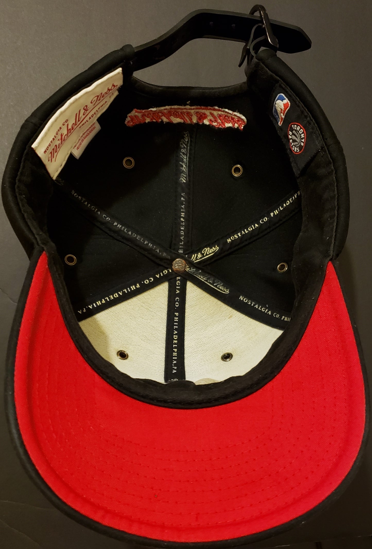 Toronto Raptors Mitchell & Ness NBA Cap With Adjustable Strap